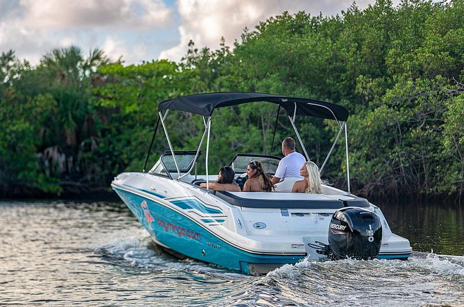 1 Hour-Relaxing Private Boat Tour - Fort Lauderdale (Up to 6 Pax) - Price check: $150 group rate plus the captain fee