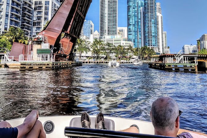 3 hours - Fort Lauderdale Scenic Boat Tour - max 6 pax - Price and value: $420 per group plus the $105 captain rate