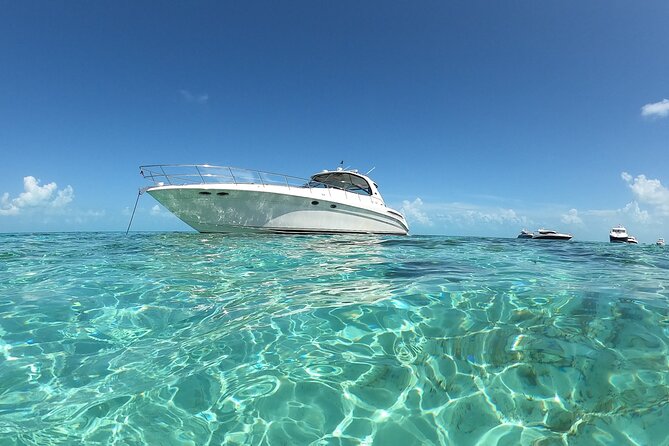 60ft Luxury Yacht Charter in Fort Lauderdale, Florida - Wi-Fi, Bluetooth Audio, and the Party-Sound That Doesn’t Fall Apart