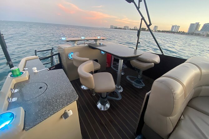 Aqua Patio Party Pontoon Charter up to 13 people - Fort Lauderdale Pontoon Charter Basics: 4 hours for up to 13