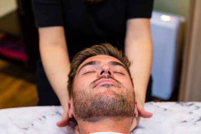 Couples Outdoor Bamboo Garden Massage or Ultimate Candlelight Signature Massage - Who should book this couples candlelight massage