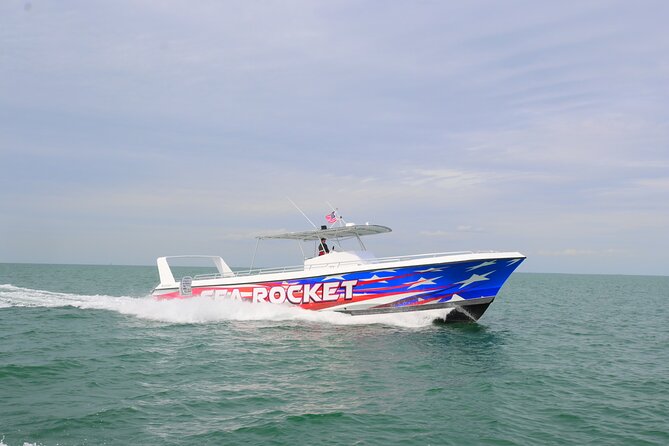 Early Bird Sea Rocket Sightseeing Cruise in Fort Lauderdale - How the group size and crew can affect your experience