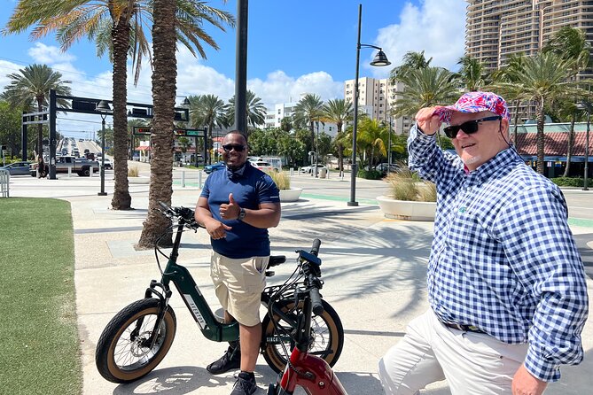 Electric Bike Rentals in Greater Fort Lauderdale from 4 hours. - The Riverwalk stretch: cafes, parks, and that Venice of America feel
