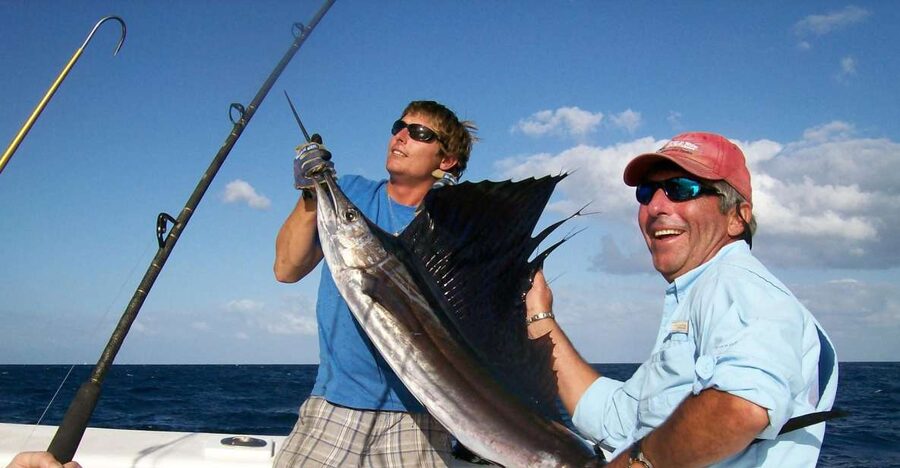 Fort Lauderdale: 4-Hour Sport Fishing Shared Charter - The Catch Menu: Tuna, Wahoo, Sailfish, Sharks, and More
