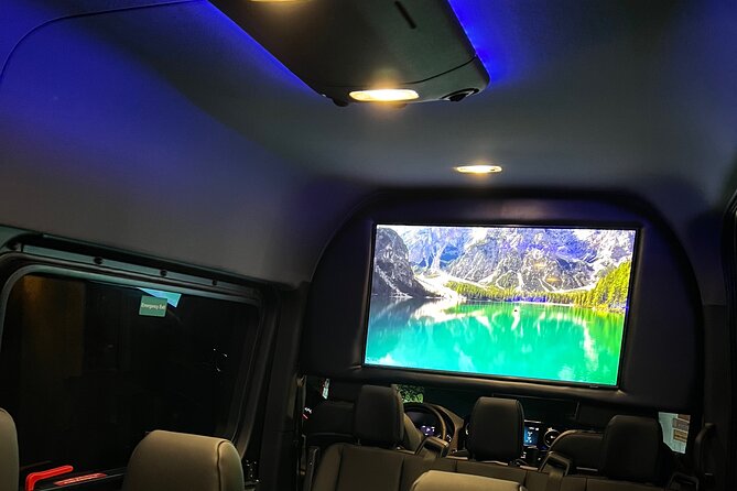 Fort Lauderdale Airport Private Sprinter (up to 14 passengers) - A private sprinter between FLL airport and PortMiami