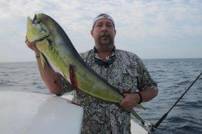 Fort Lauderdale Deep Sea Fishing Charters - Accessibility and small-group comfort on a private charter