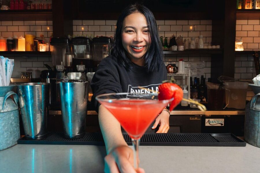 Fort Lauderdale: Food & Drinks Tour - What you actually get: eight-plus tastings, desserts, and drinks