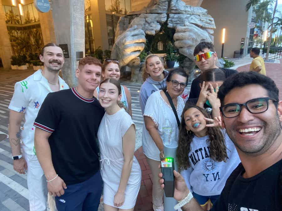 Fort Lauderdale: Ghosts and Ghouls Haunted Walking Tour - Thrive Sculpture to Riverwalk: How the Tour Uses Famous Landmarks
