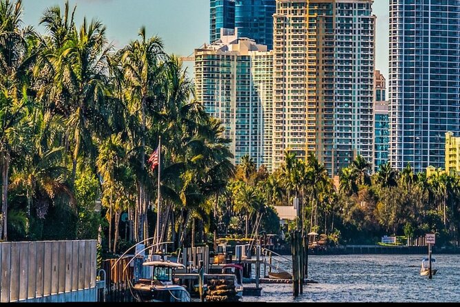 Fort Lauderdale History and Sightseeing Tour on Electric Bike(s) - Along the New River and Into Las Olas Boulevard’s Best Viewing Spots