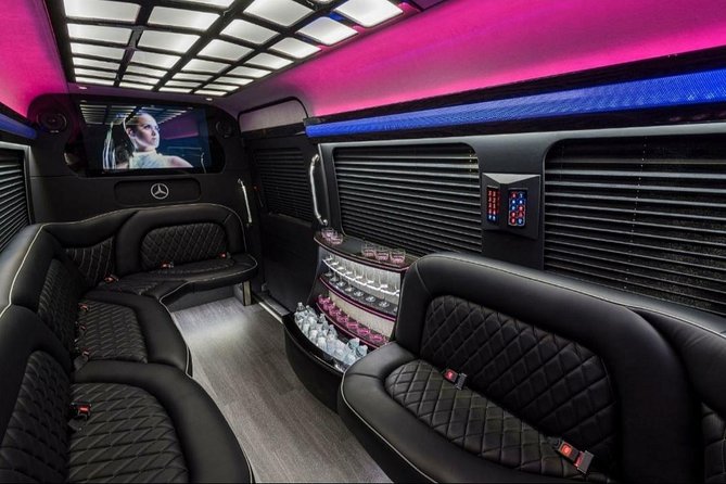 Fort Lauderdale Private Party bus - Key things that make this Fort Lauderdale party bus different