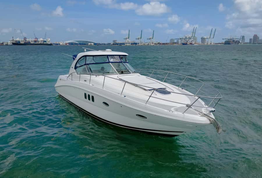 Fort Lauderdale: Private Yacht Cruise - From the marina to the Atlantic inlet: what the ride feels like