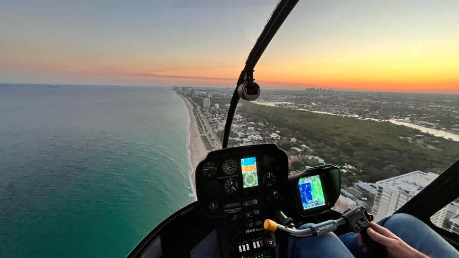 Fort Lauderdale : Romantic Champagne Helicopter Flight Tour - What to bring (and what not to bring) for a smooth flight