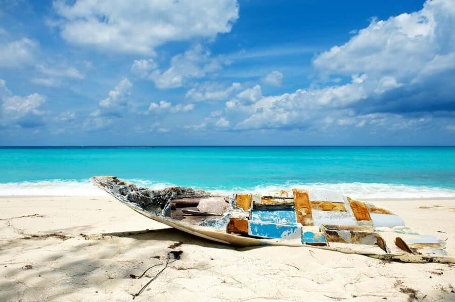 From Fort Lauderdale: Day Trip to Bimini - The schedule that actually matters: 2 hours there, 6 hours on Bimini