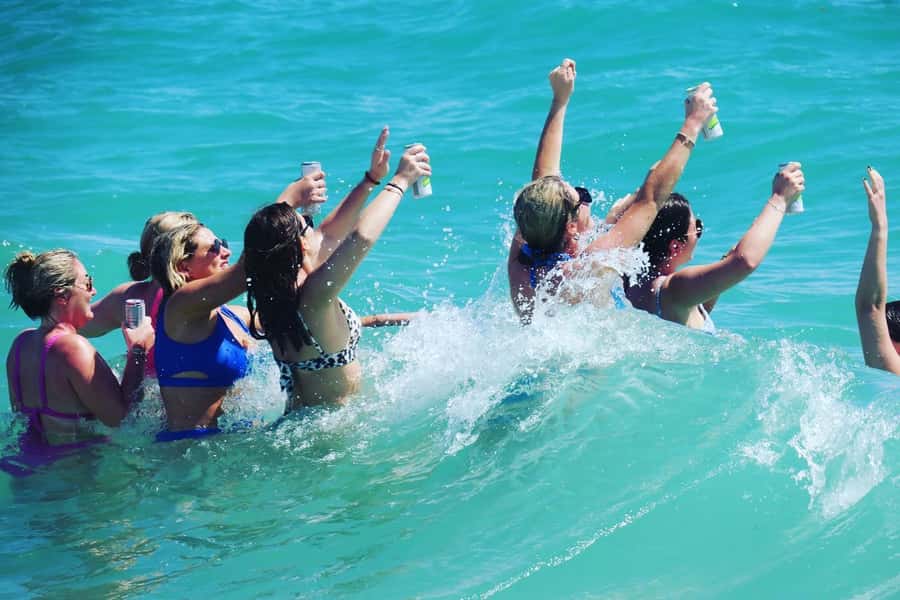 Ft. Lauderdale: Party Boat Tour to the Sandbar with Tunes - Who This Tour Suits Best (and Who Might Want a Different Plan)