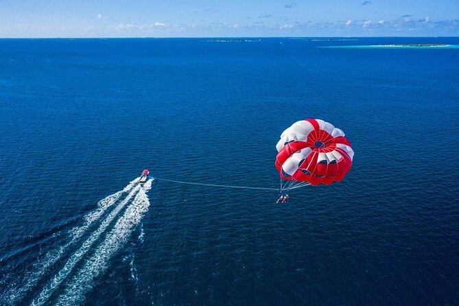 Parasailing along Fort Lauderdale Beach - Fort Lauderdale Parasailing: what you’re really buying