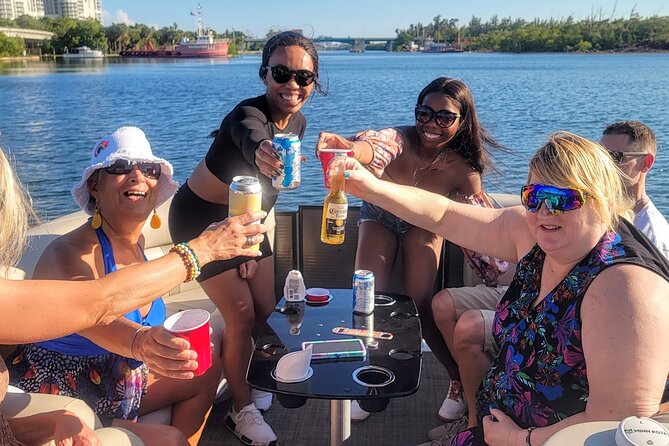 Private Cruise Or Sandbar Trip in Fort Lauderdale/Day or Night - Wildlife sightings and why Captain Mike matters