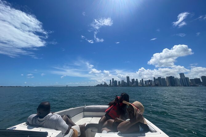 Private Fort Lauderdale Boat Tour with Prosecco - Prosecco included: how to make it feel special without overthinking it