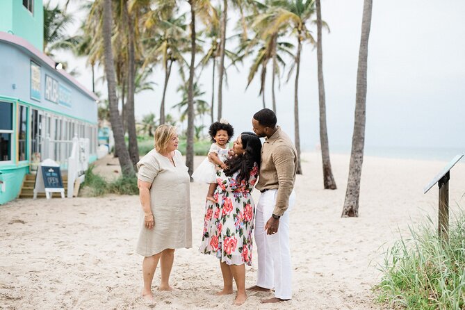 Private Vacation Photography Session with Local Photographer in Ft. Lauderdale - Optional local stops you can swap in: Hugh Taylor Birch State Park and Anglin’s Pier