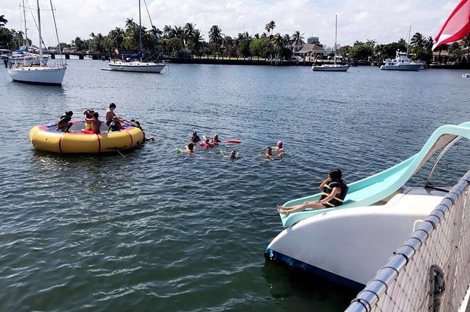 Sail & Splash Excursion in Ft. Lauderdale - The views: sail past waterfront mansions and yachts
