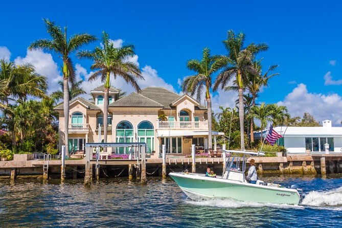 Venice of America Tour | Millionaire's Row | Complimentary Drinks - Where the Venice of America tour starts in downtown Fort Lauderdale